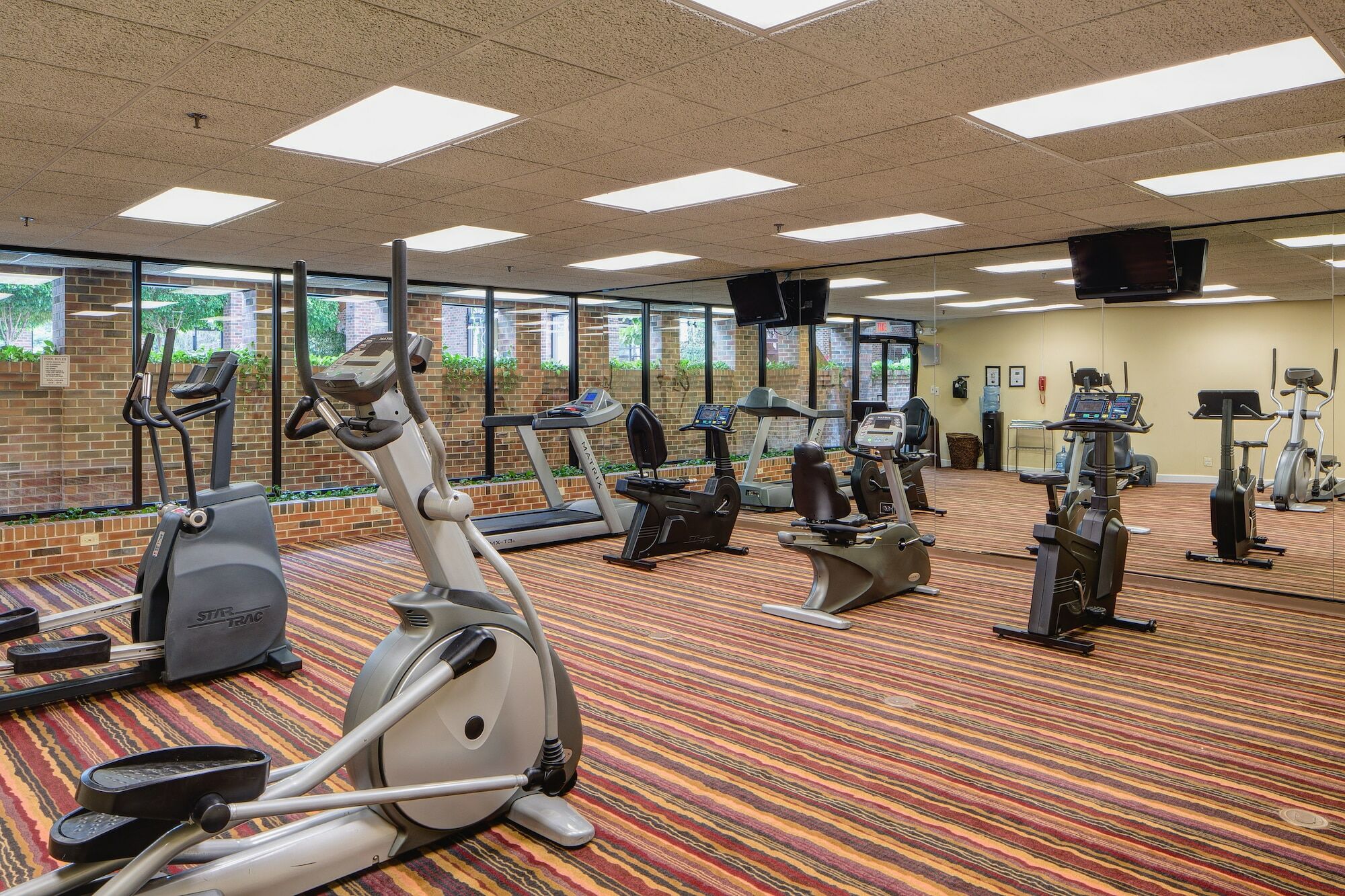 Holiday Inn Chicago Sw-Countryside Confctr By Ihg Exterior foto